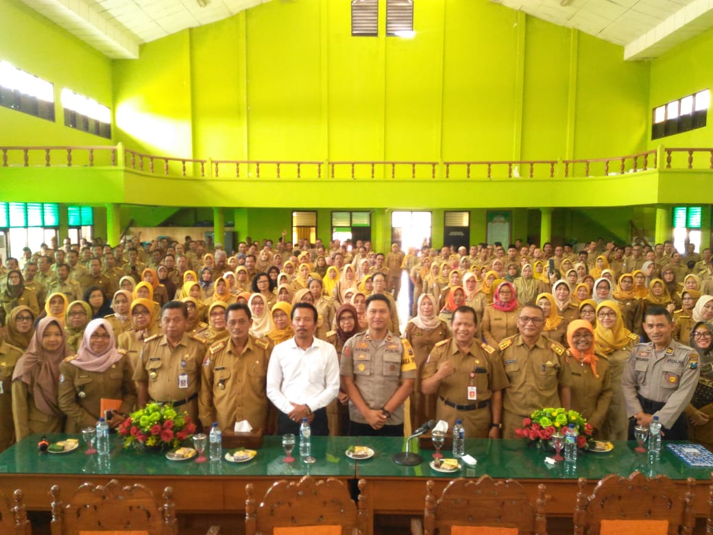 Peningkatan Kompetensi Guru/Kepala Sekolah dan Sosialisasi Saber Pungli